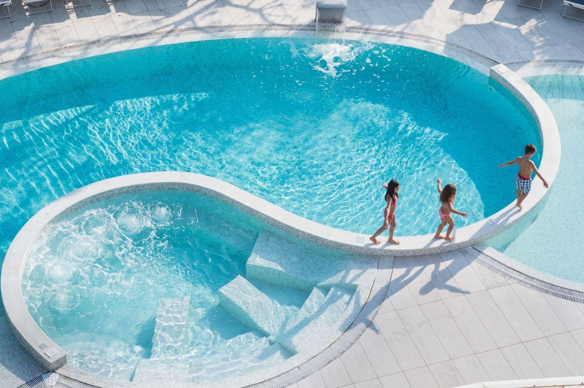 Blu Suite Resort Bellaria-Igea Marina Exterior photo